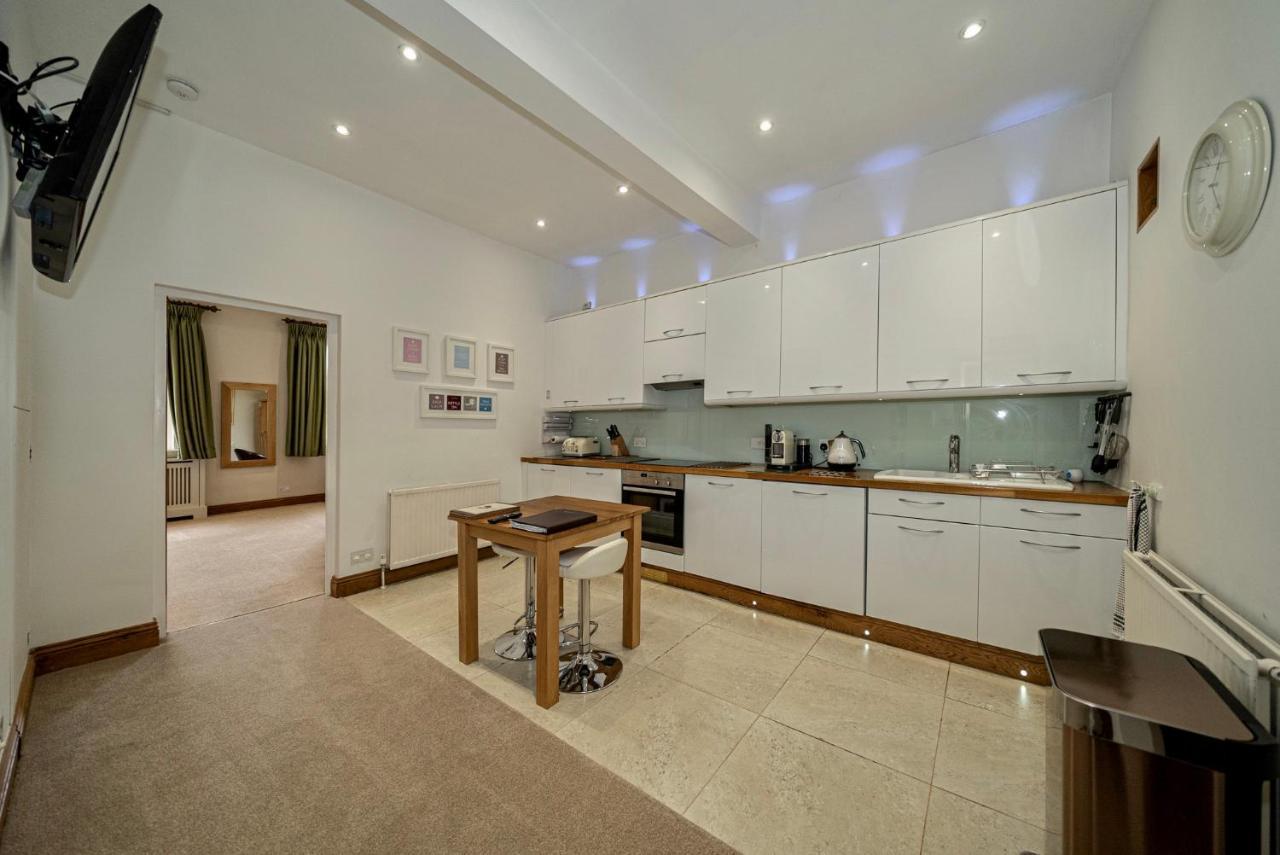 Serviced Apartments マックルズフィールド エクステリア 写真